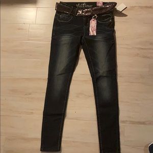 Wallflower Skinny Jeans with Belt NWT Sz 3